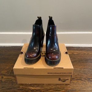 Dr. Martens Hurston Heeled Chelsea Arcadia Boot 8